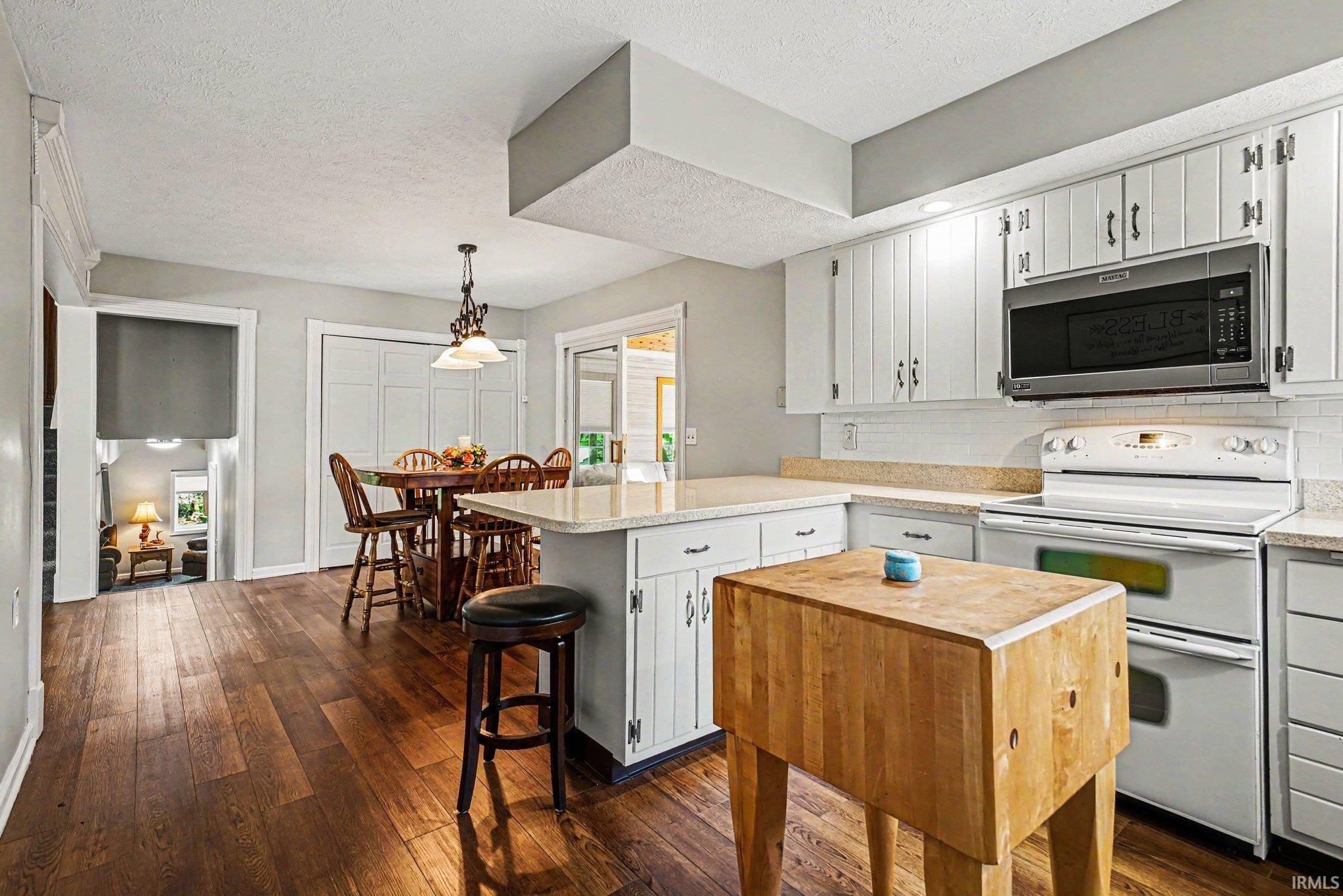 14349 Ireland Road Mishawaka, IN 46544 - Photo 12 of 26