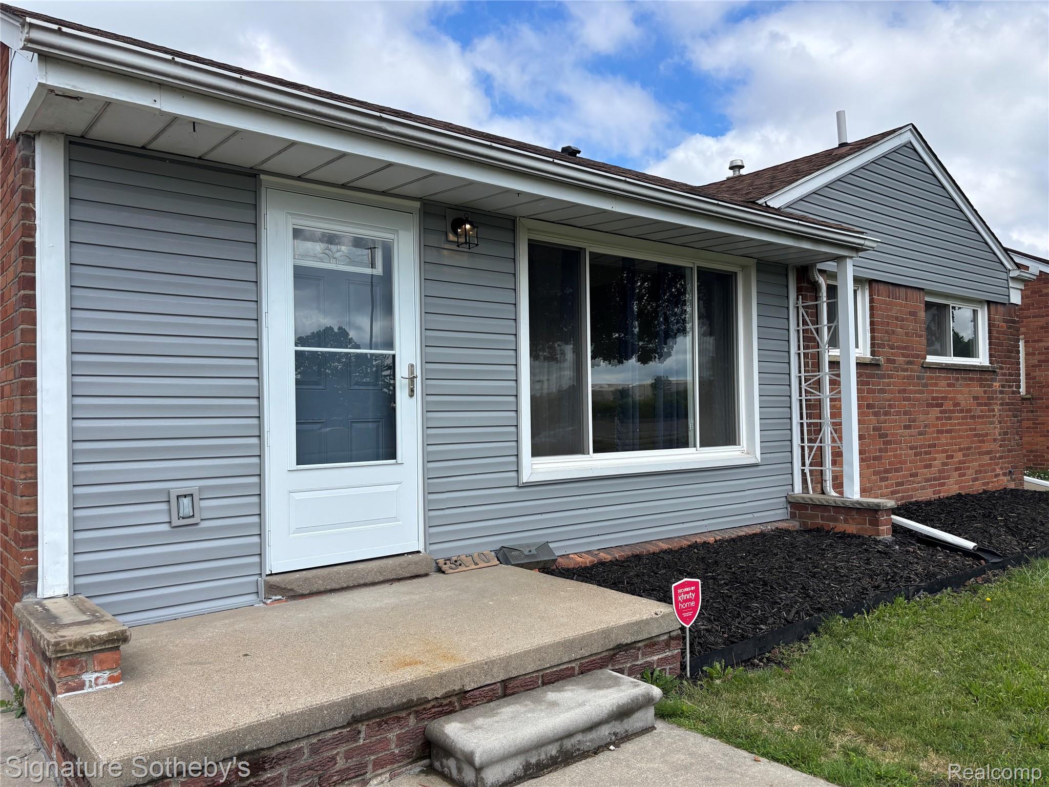 3170 Southfield Road Dearborn, MI 48124 - Photo 2 of 15 IMG_5502.jpg