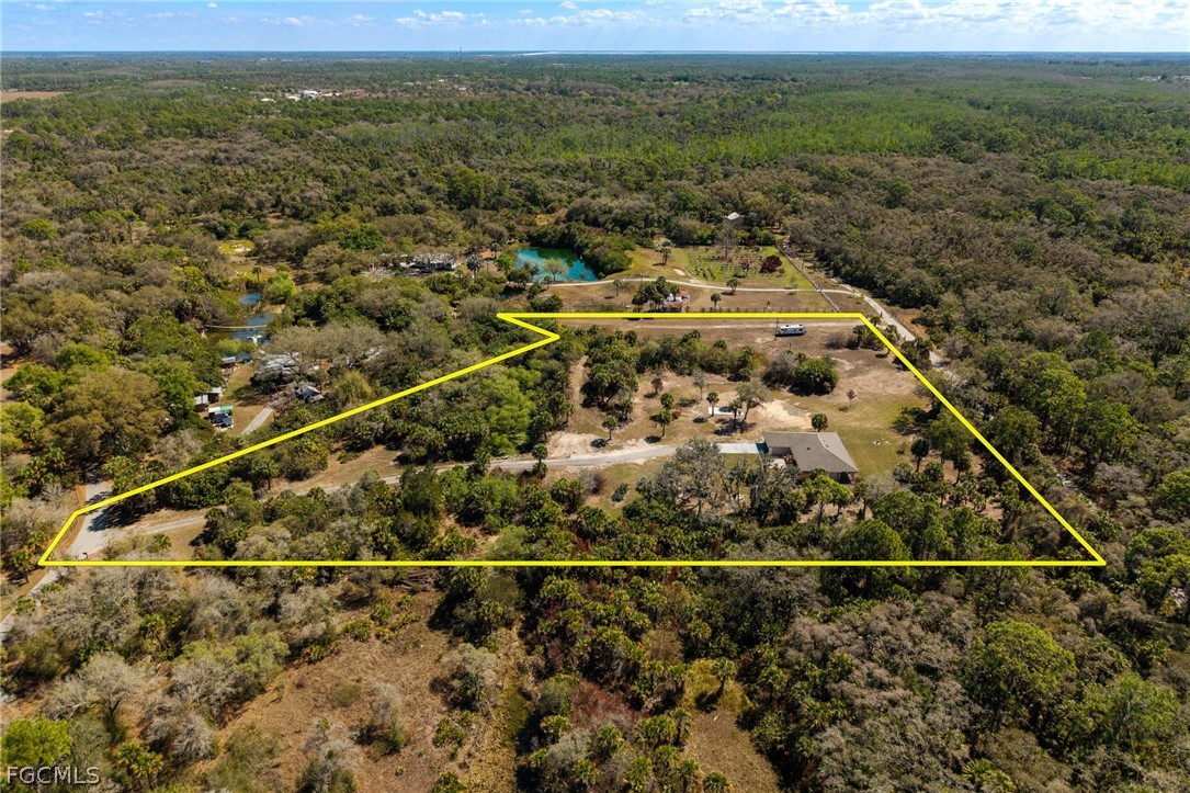 18890 Fox Run Road Alva, FL 33920 - Photo 49 of 50 a view of a city