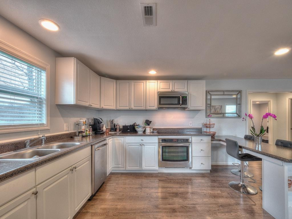 4049 Timberlake Road Johnson City, TN 37601 - Photo 13 of 26 Photo 13