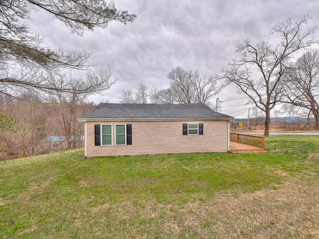 4049 Timberlake Road Johnson City, TN 37601 - Photo 3 of 26 Photo 3
