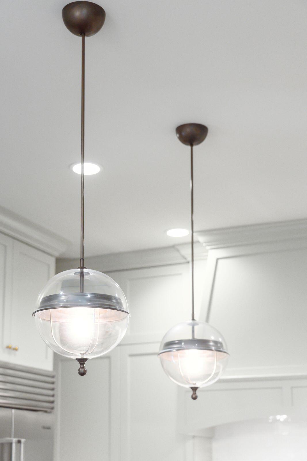 69 King Street Charleston, SC 29401 - Photo 23 of 83 Hanging Lights