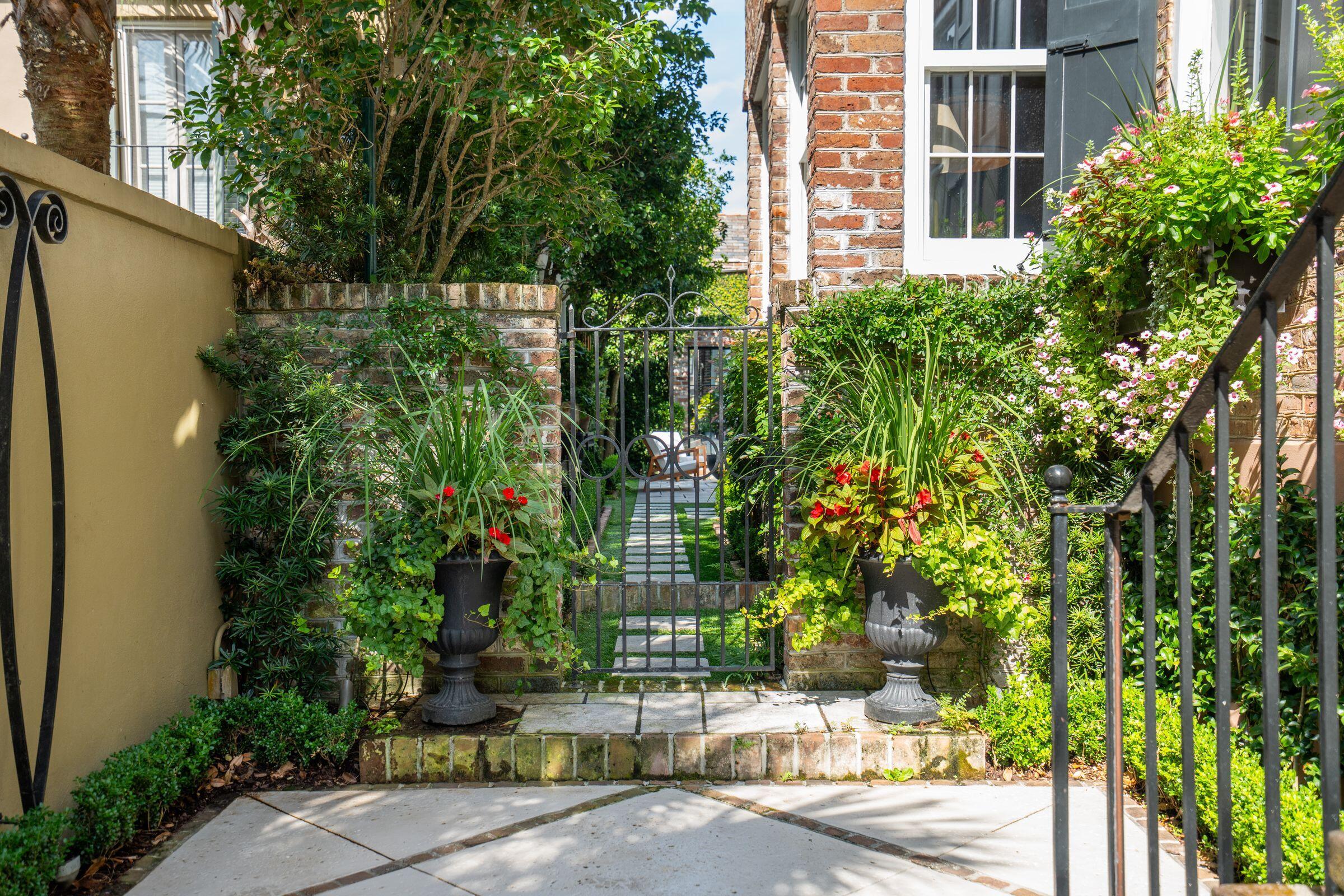 69 King Street Charleston, SC 29401 - Photo 3 of 83 Peak to Backyard