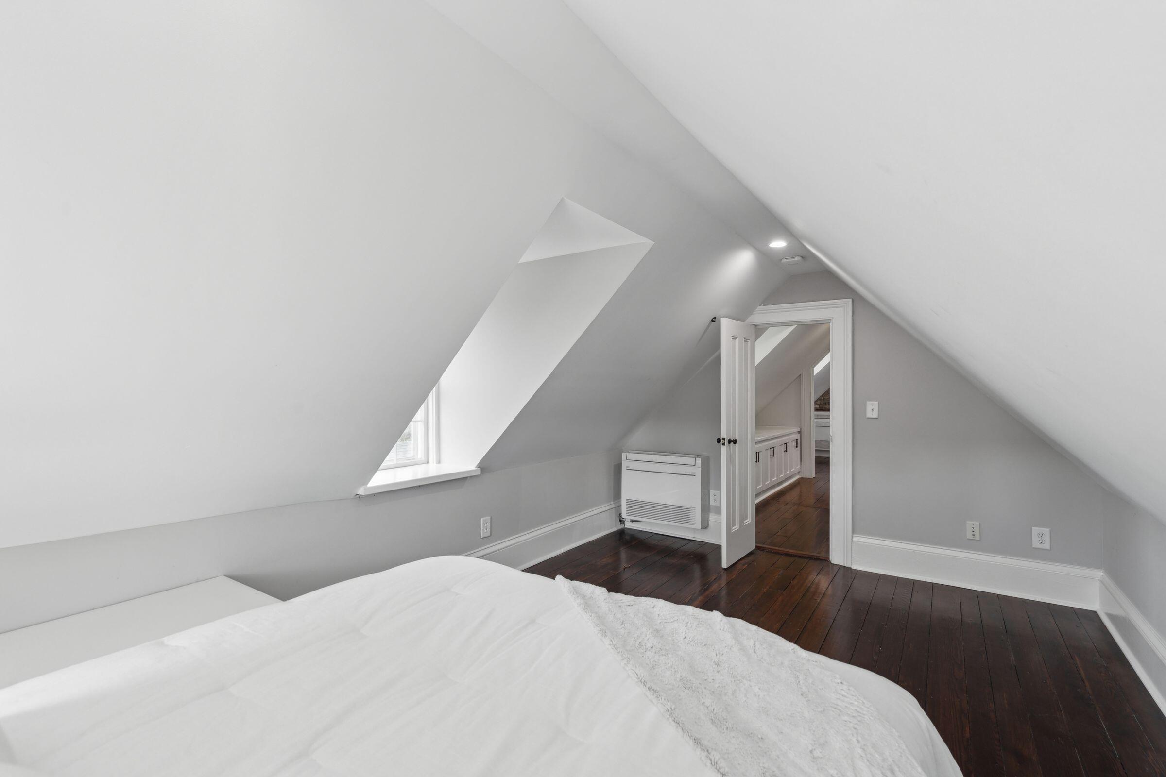 69 King Street Charleston, SC 29401 - Photo 60 of 83 3rd Bedroom