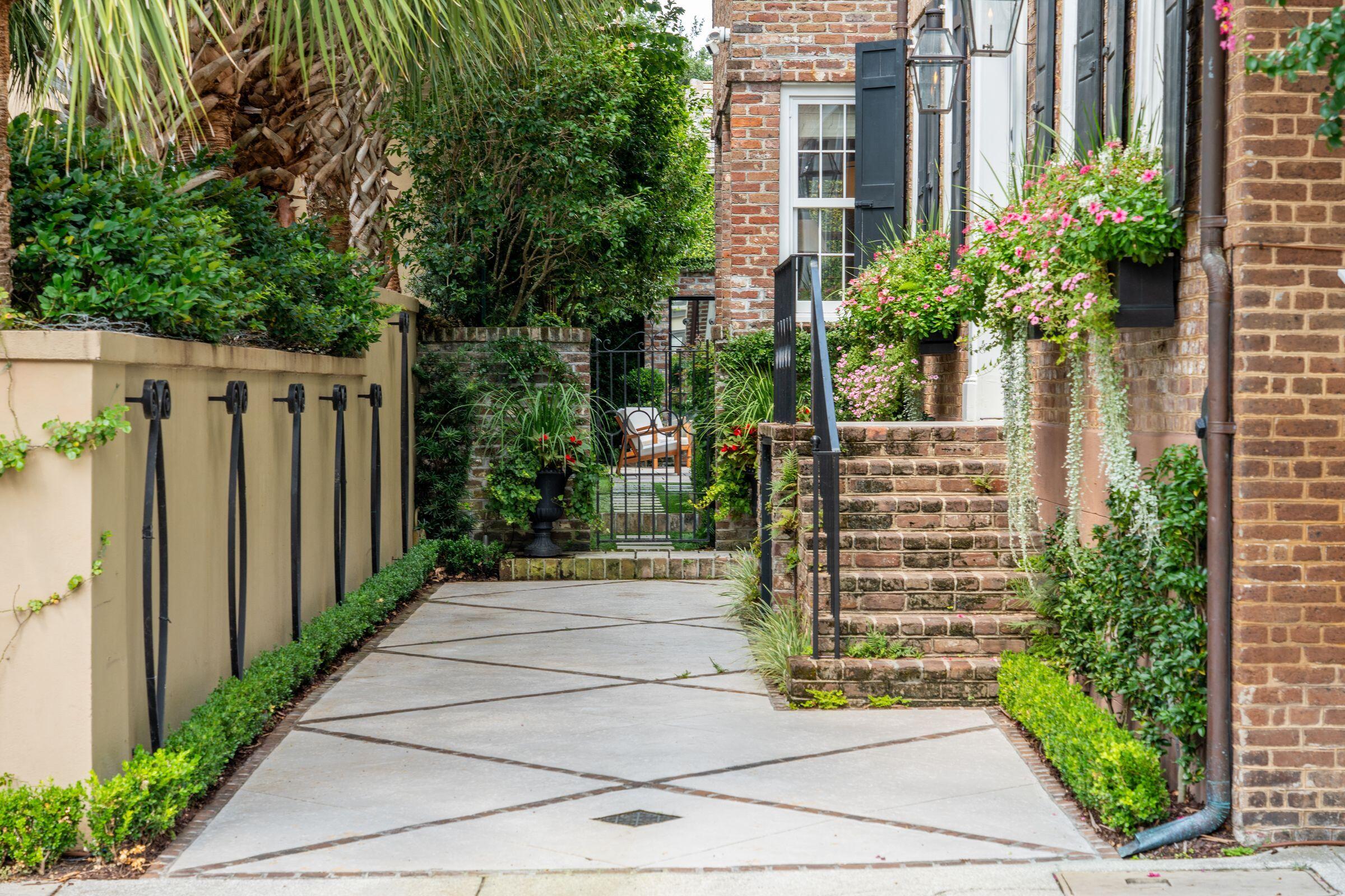 69 King Street Charleston, SC 29401 - Photo 65 of 83 Off Street Parking