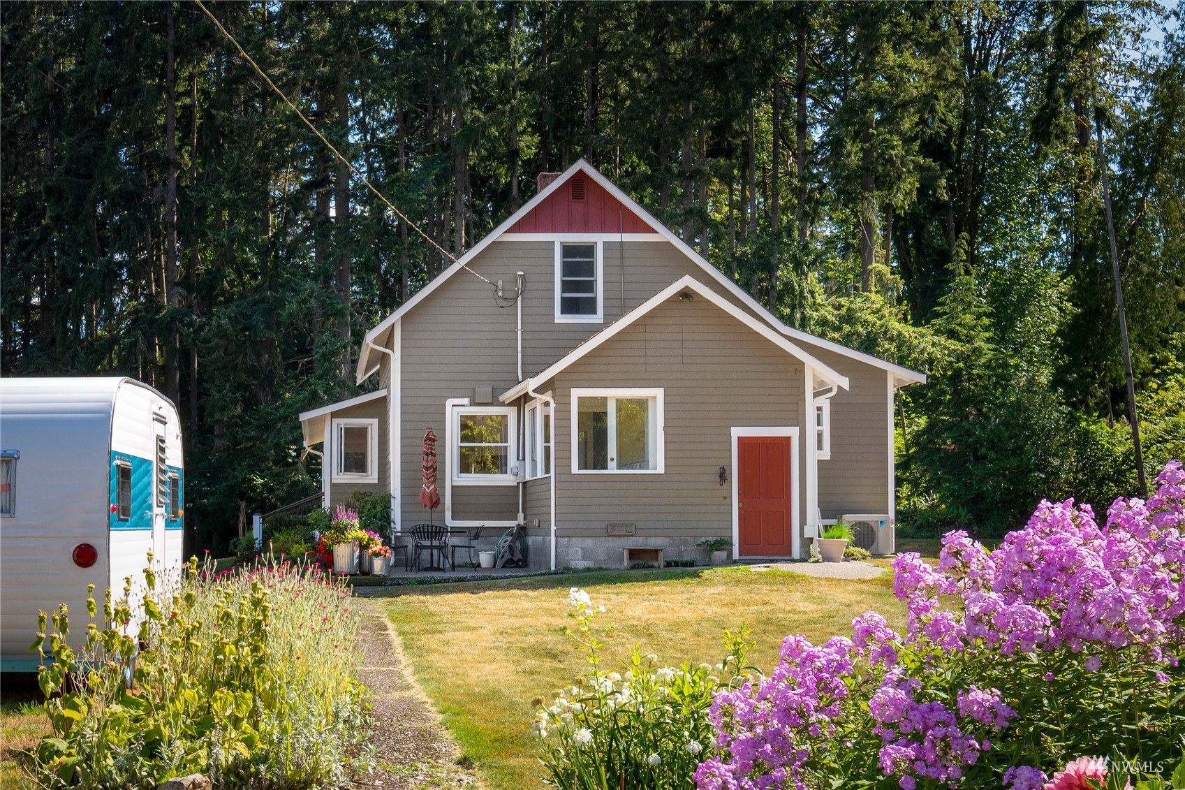 23271 South Kingston Road Northeast Kingston, WA 98346 - Photo 3 of 40 Gallery Image 3