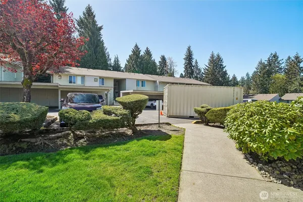 $315,000 | 14401 Southeast Petrovitsky Road, Unit D205, Renton, WA 98058