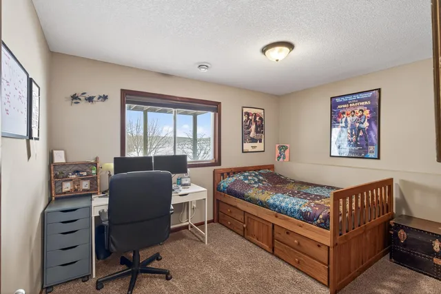 $459,900 | 1125 Bridle Creek Drive, Jordan, MN 55352