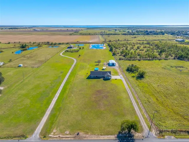 $425,000 | 1536 Highway 384, Lake Charles, LA 70607