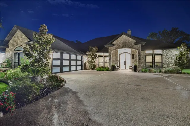$1,220,000 | 1209 Mallard Way, Granbury, TX 76048