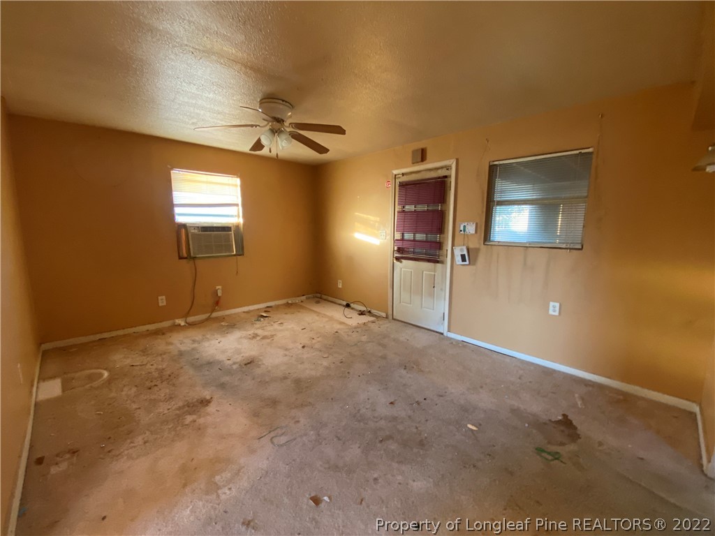 321 Bridges Road Raeford, NC 28376 - Photo 12 of 22 Gallery Image 12