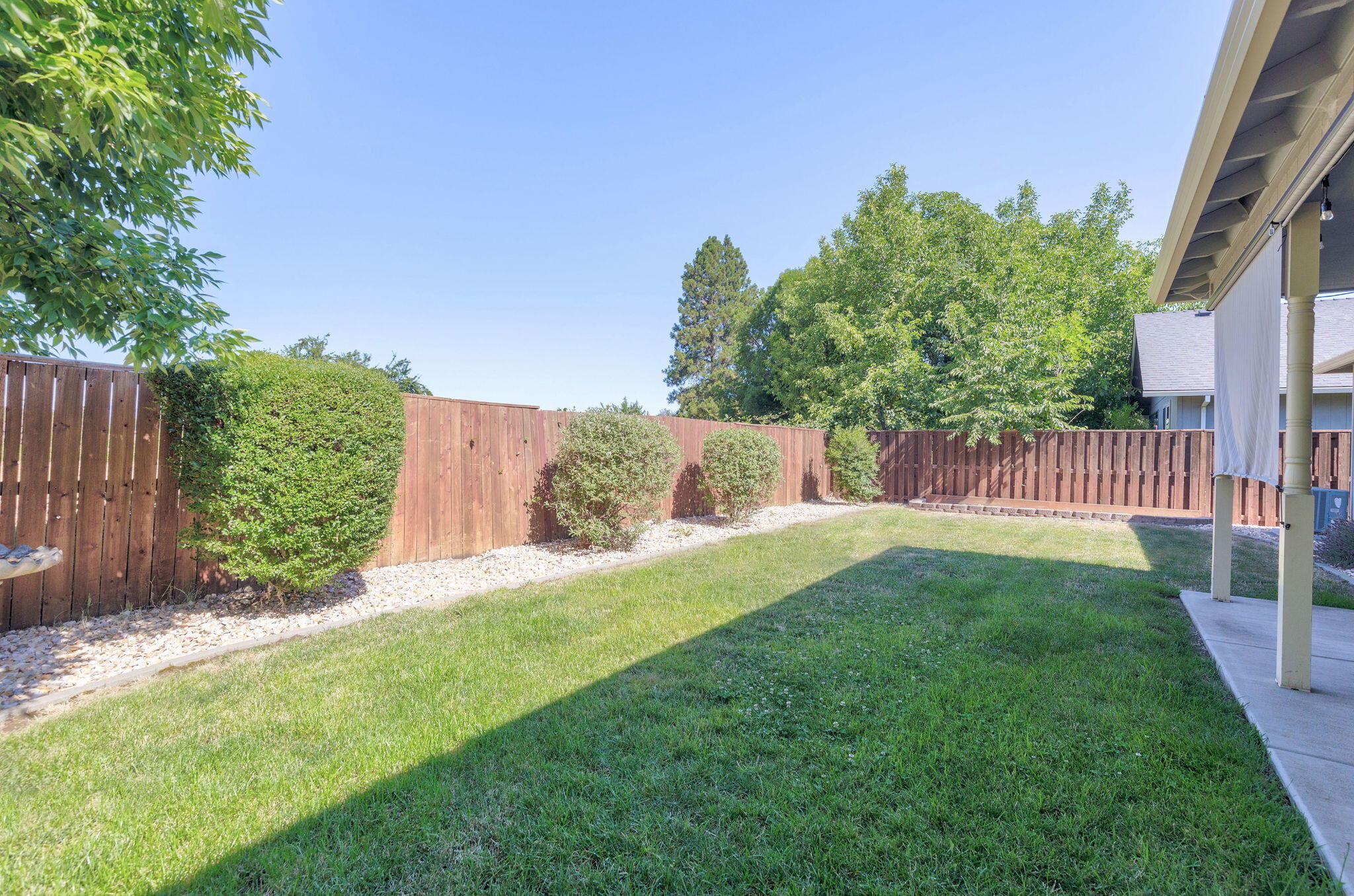 1214 Twin Rocks Drive Central Point, OR 97502 - Photo 20 of 20 Backyard