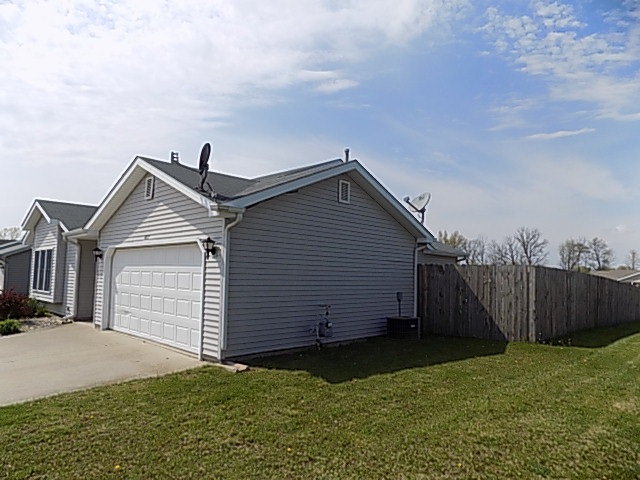 1031 Eastridge Drive Decatur, IN 46733 - Photo 4 of 21 Gallery Image 4