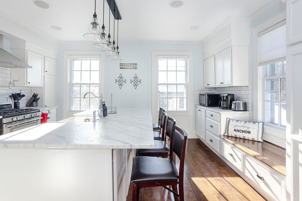 78 State Street Bristol, RI 02809 - Photo 7 of 43