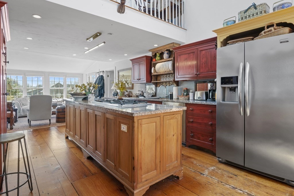 86 Centre Street Nantucket, MA 02554 - Photo 5 of 15