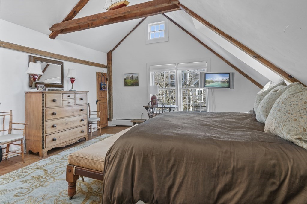 86 Centre Street Nantucket, MA 02554 - Photo 10 of 15