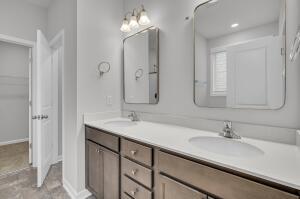 419 Grove End Road Moncks Corner, SC 29461 - Photo 19 of 24 Elliott Owners bath