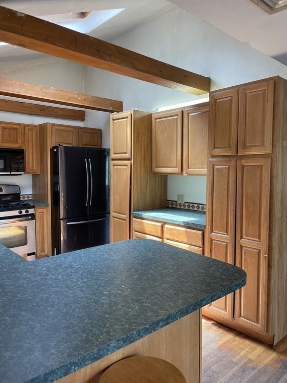 30 Riverneck Road Chelmsford, MA 01824 - Photo 7 of 36 Gallery Image 7