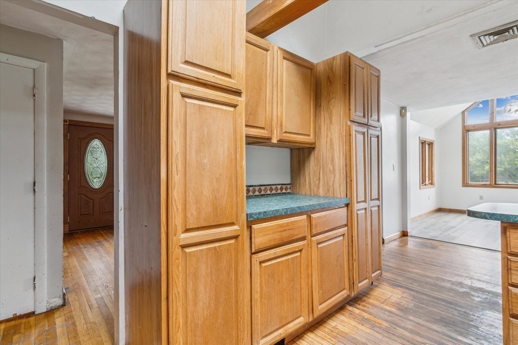 30 Riverneck Road Chelmsford, MA 01824 - Photo 10 of 36 Gallery Image 10