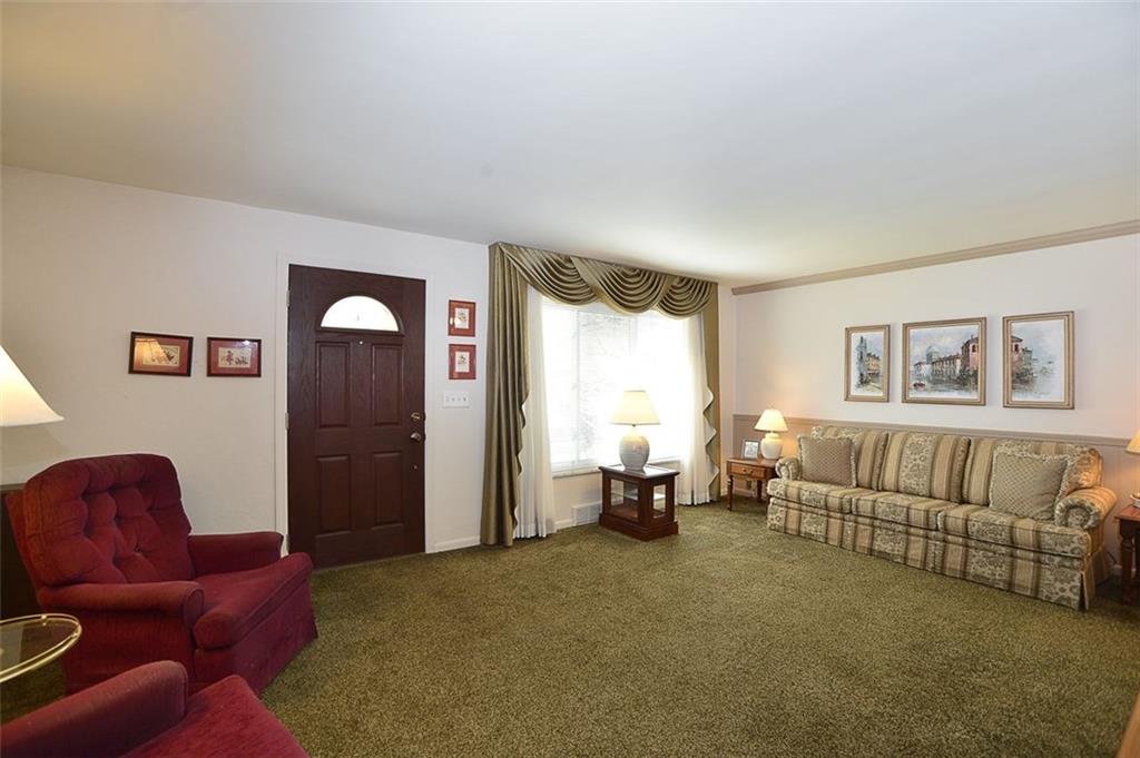 122 Easley Road Pittsburgh, PA 15237 - Photo 4 of 25