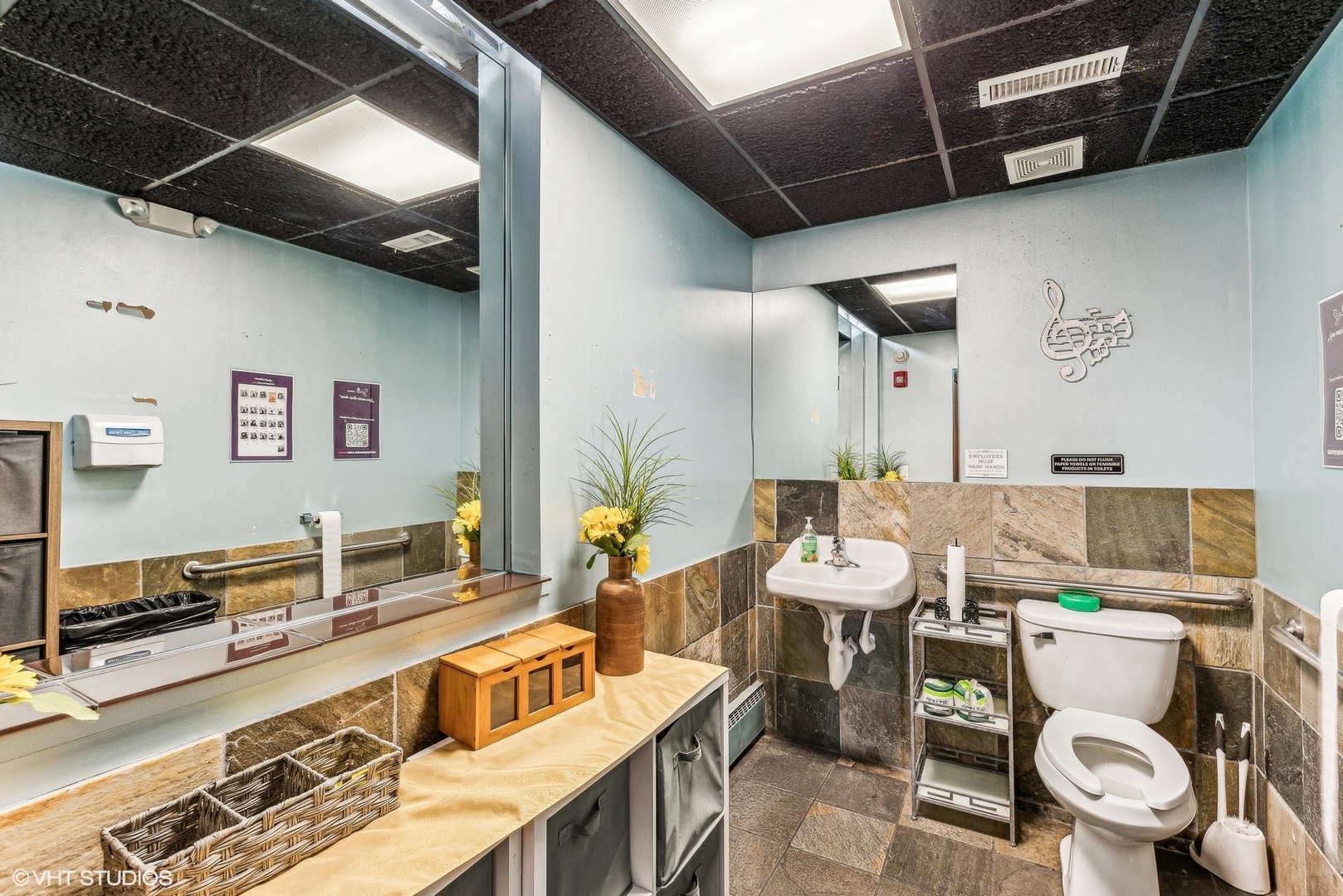 102 North Cook Street Barrington, IL 60010 - Photo 34 of 38 a bathroom with a sink mirror vanity and toilet