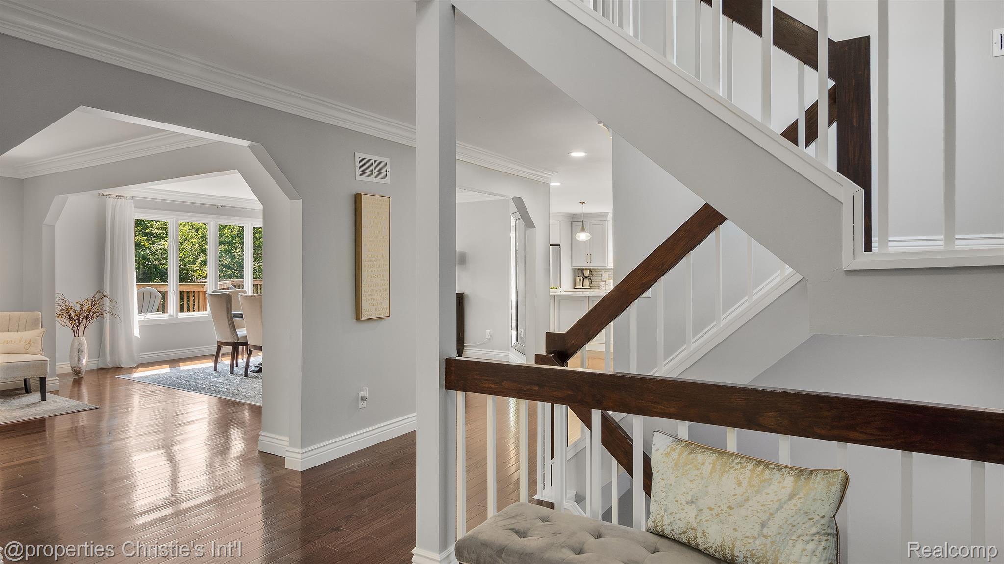 31237 Country Ridge Circle Farmington, MI 48331 - Photo 14 of 45 Gallery Image 14
