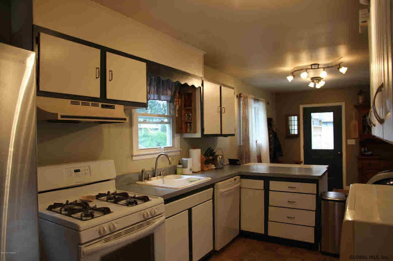 5 Chestnut Ridge Road Queensbury, NY 12804 - Photo 12 of 26 Photo 12