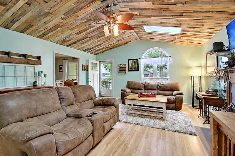 1257 Llewellyn Road Mount Pleasant, SC 29464 - Photo 5 of 34 IMG_3408_IMG_3413-copy