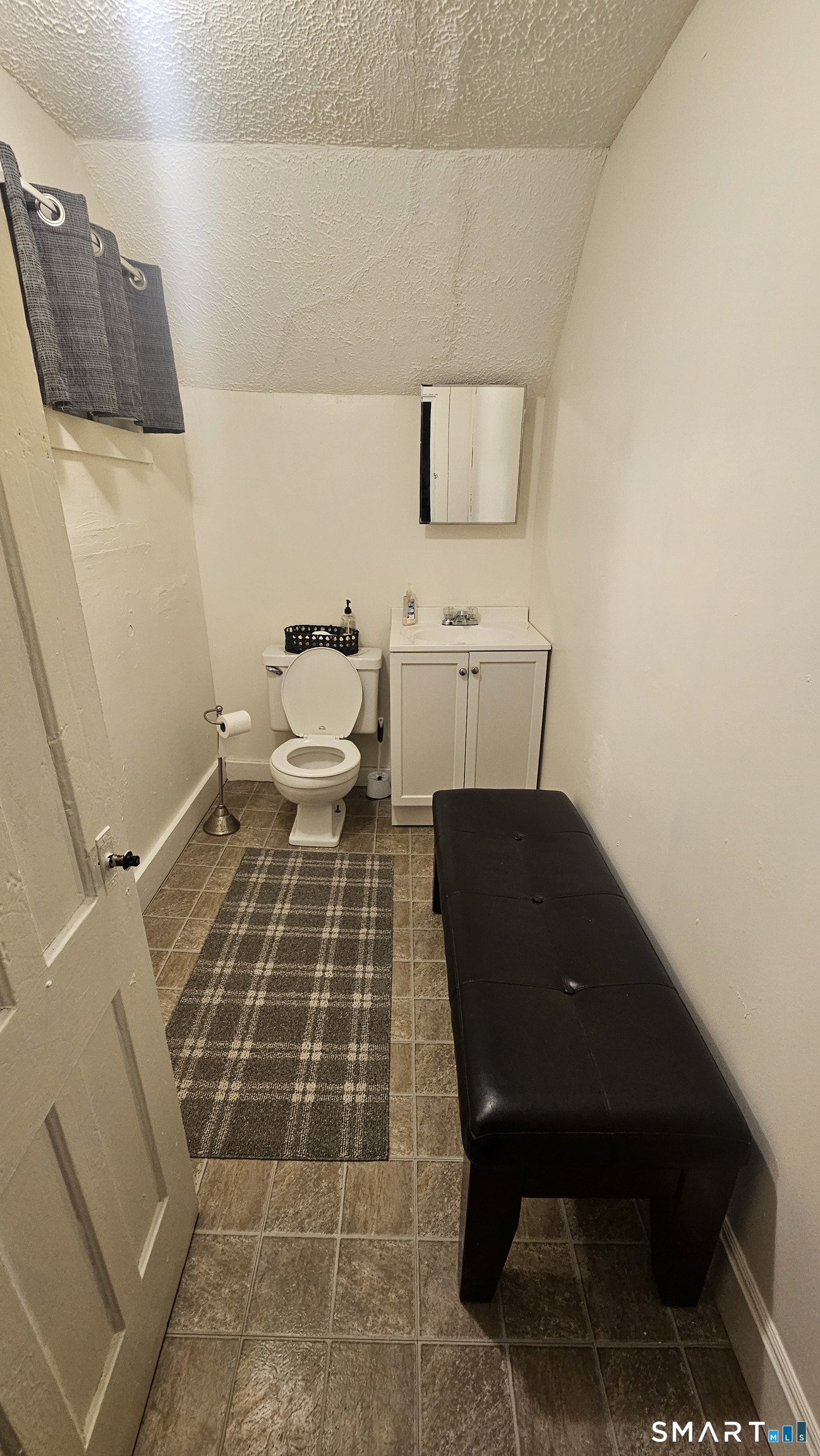 45 Orchard Street Ansonia, CT 06401 - Photo 11 of 25