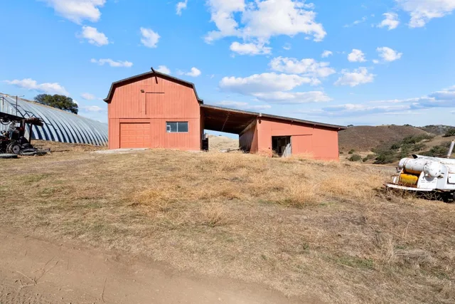 $720,000 | 20101 Panoche Road, Paicines, CA 95043