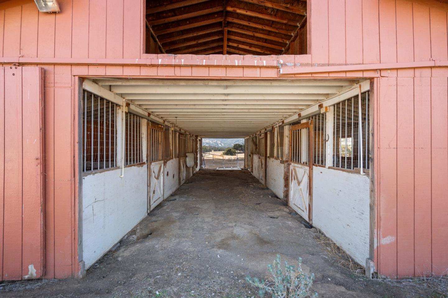 20101 Panoche Road Paicines, CA 95043 - Photo 71 of 97 a view of entryway