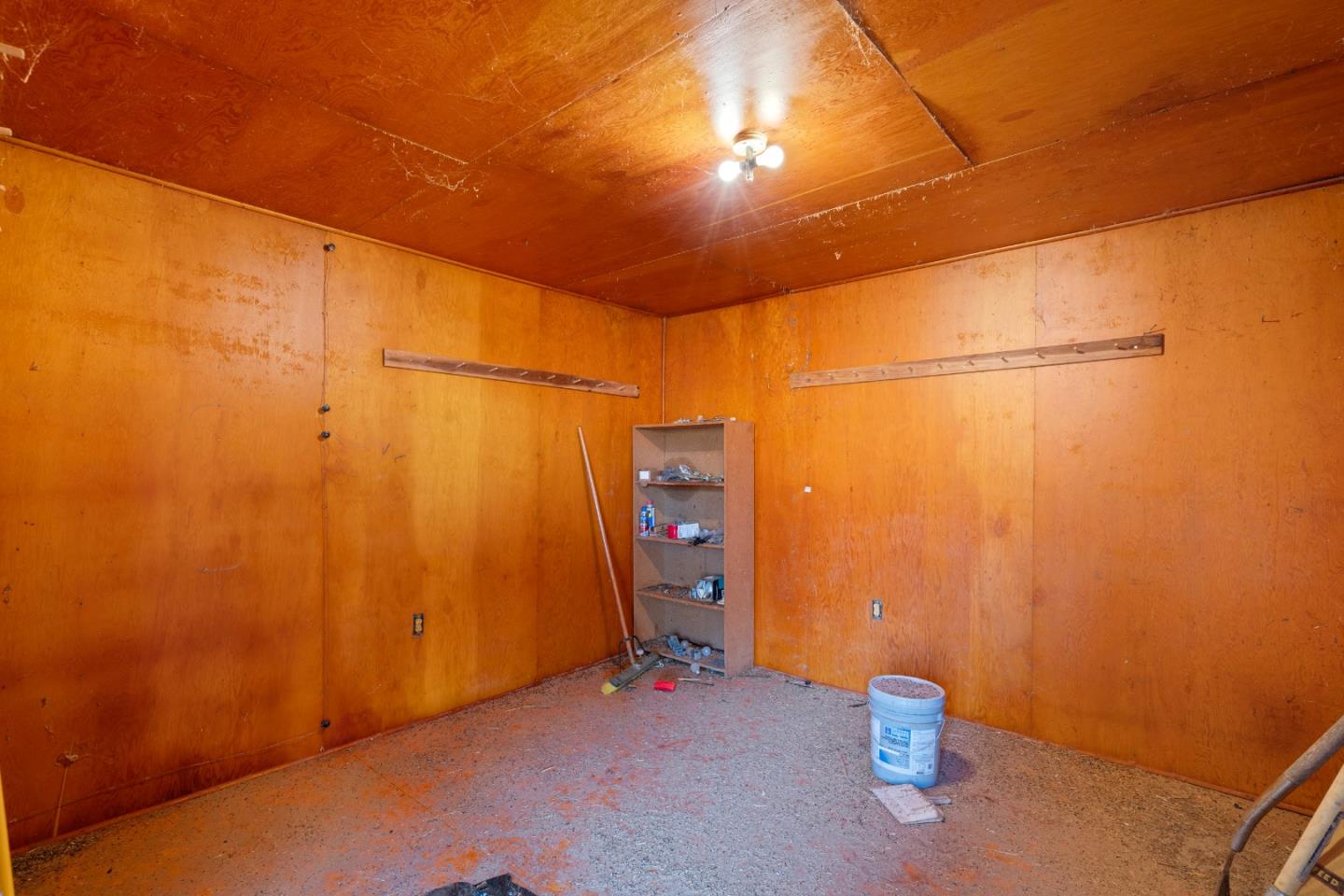 20101 Panoche Road Paicines, CA 95043 - Photo 84 of 97 a view of empty room with wooden floor