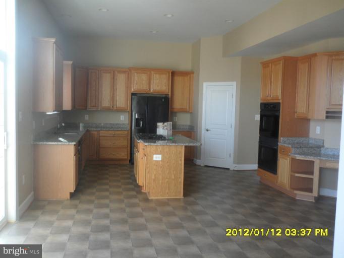 4007 Sapling Way Triangle, VA 22172 - Photo 11 of 20 Kitchen