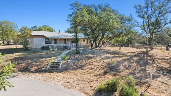$1,199,999 | 139 Pecan Road, Marble Falls, TX 78654