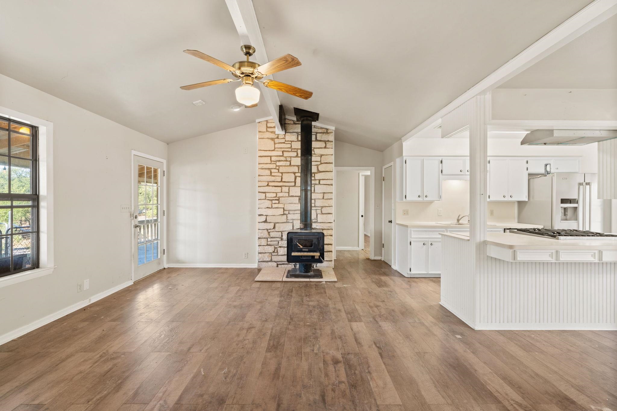 139 Pecan Road Marble Falls, TX 78654 - Photo 9 of 30