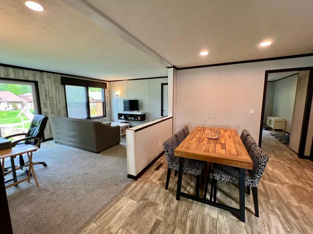 $425,000 | 6604 Southview Point, Siren, WI 54872