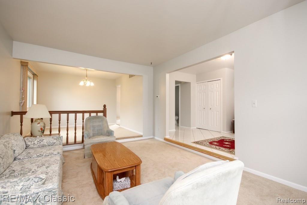 46461 Strathmore Road Plymouth, MI 48170 - Photo 19 of 59 IMG_7072 (Custom).jpg