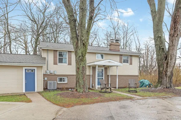 $615,000 | 723 Arbor Court, South Haven, MI 49090