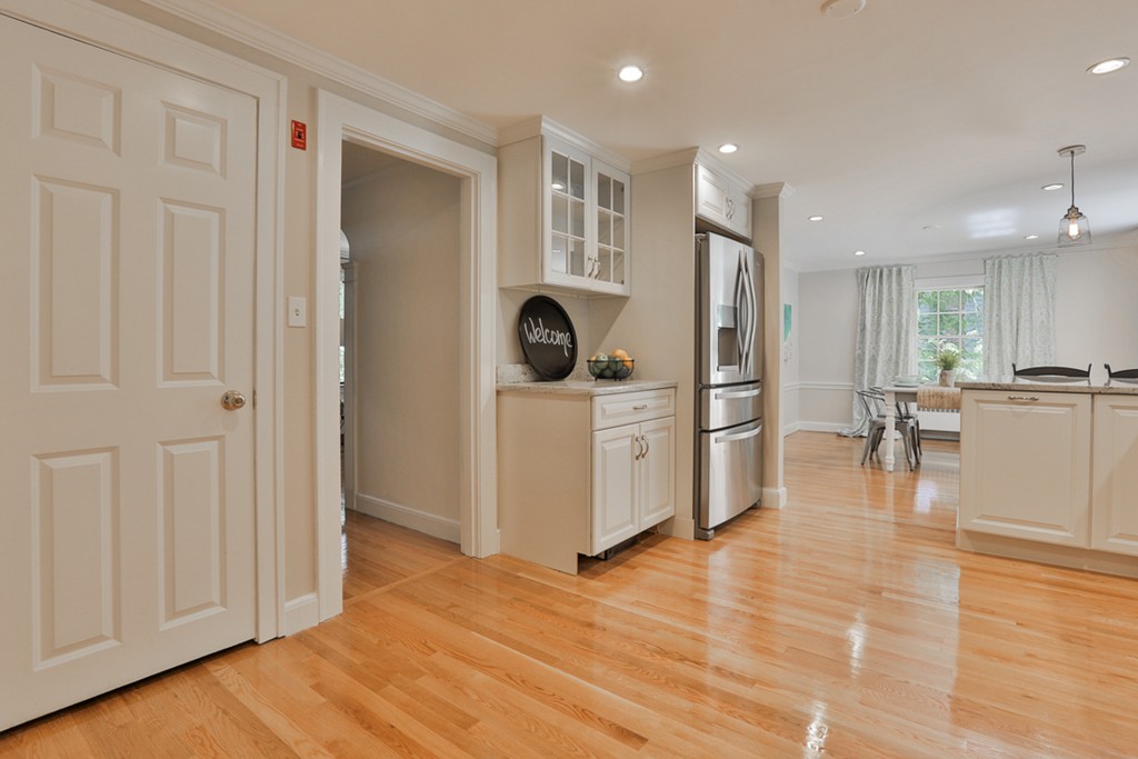 18 Outlook Road Wakefield, MA 01880 - Photo 13 of 30 Gallery Image 13