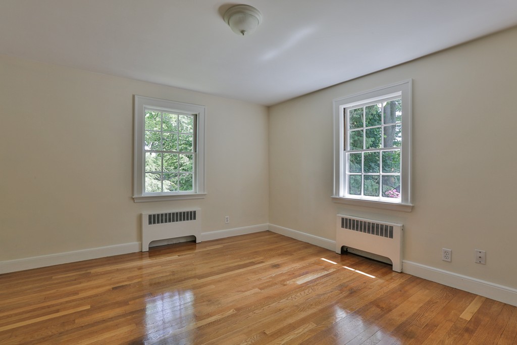 18 Outlook Road Wakefield, MA 01880 - Photo 22 of 30 Gallery Image 22