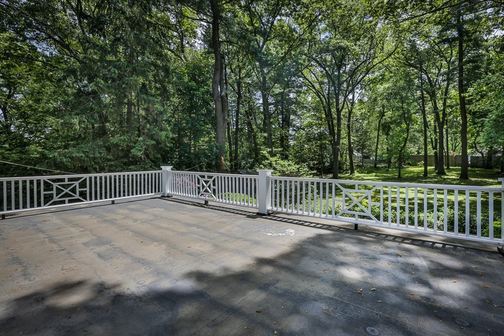 18 Outlook Road Wakefield, MA 01880 - Photo 25 of 30 Gallery Image 25