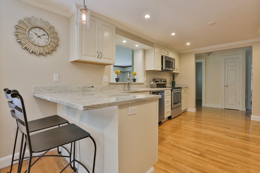 18 Outlook Road Wakefield, MA 01880 - Photo 10 of 30 Gallery Image 10