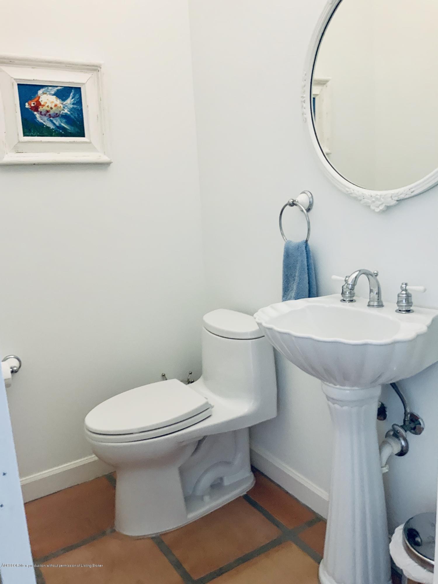 1180 Lands End Road Lantana, FL 33462 - Photo 23 of 32 powder room