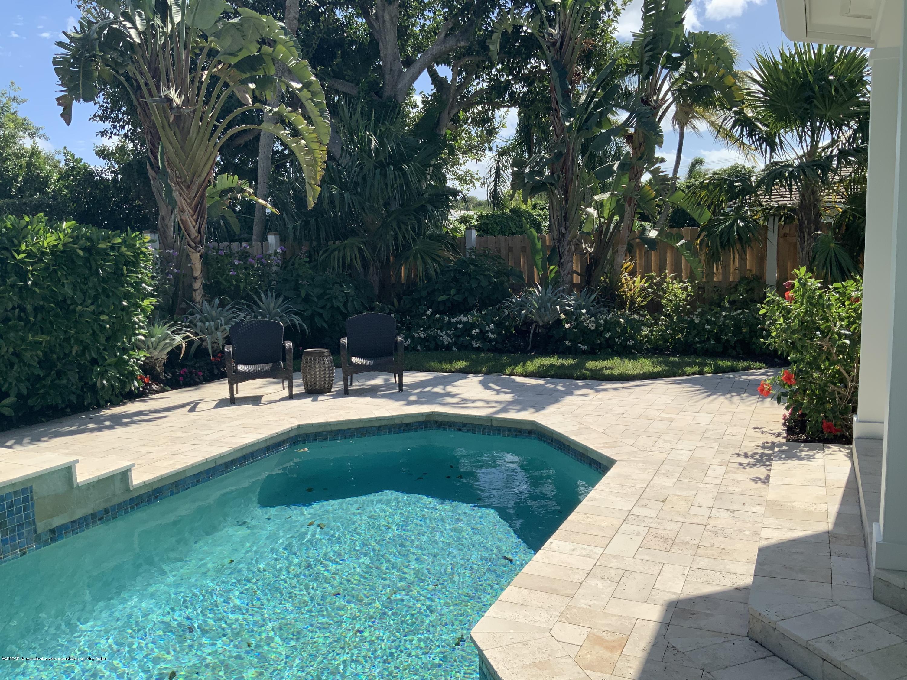 1180 Lands End Road Lantana, FL 33462 - Photo 29 of 32 backyard green space