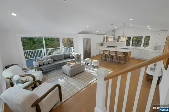 $1,695,000 | 30 Edgecliff Road, Montclair, NJ 07043