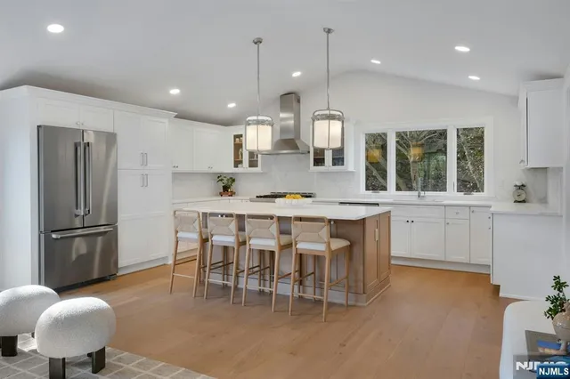 $1,695,000 | 30 Edgecliff Road, Montclair, NJ 07043