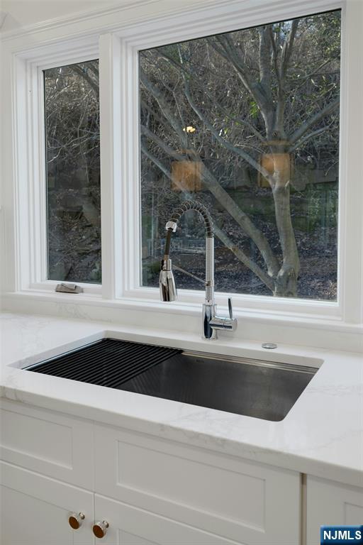 30 Edgecliff Road Montclair, NJ 07043 - Photo 17 of 46