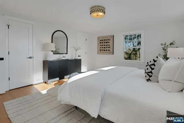 $1,695,000 | 30 Edgecliff Road, Montclair, NJ 07043