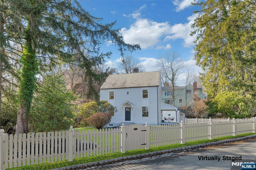 30 Edgecliff Road Montclair, NJ 07043 - Photo 3 of 46