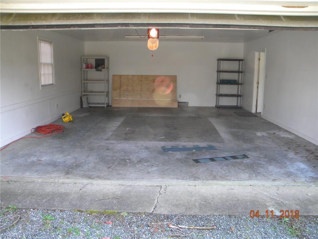 3614 Castleton Road Greensboro, NC 27406 - Photo 11 of 24 Gallery Image 11